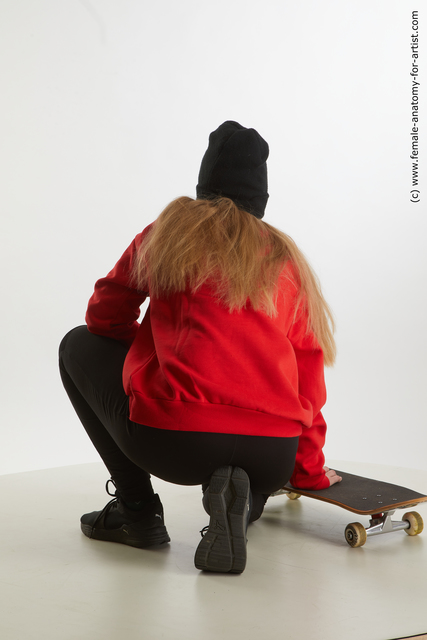 Casual Woman White Kneeling poses - ALL Slim Kneeling poses - on one knee long blond Standard Photoshoot